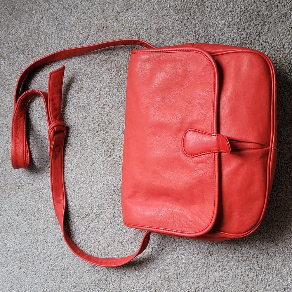 VINTAGE ‘80s Brio! Leather/suede crossbody